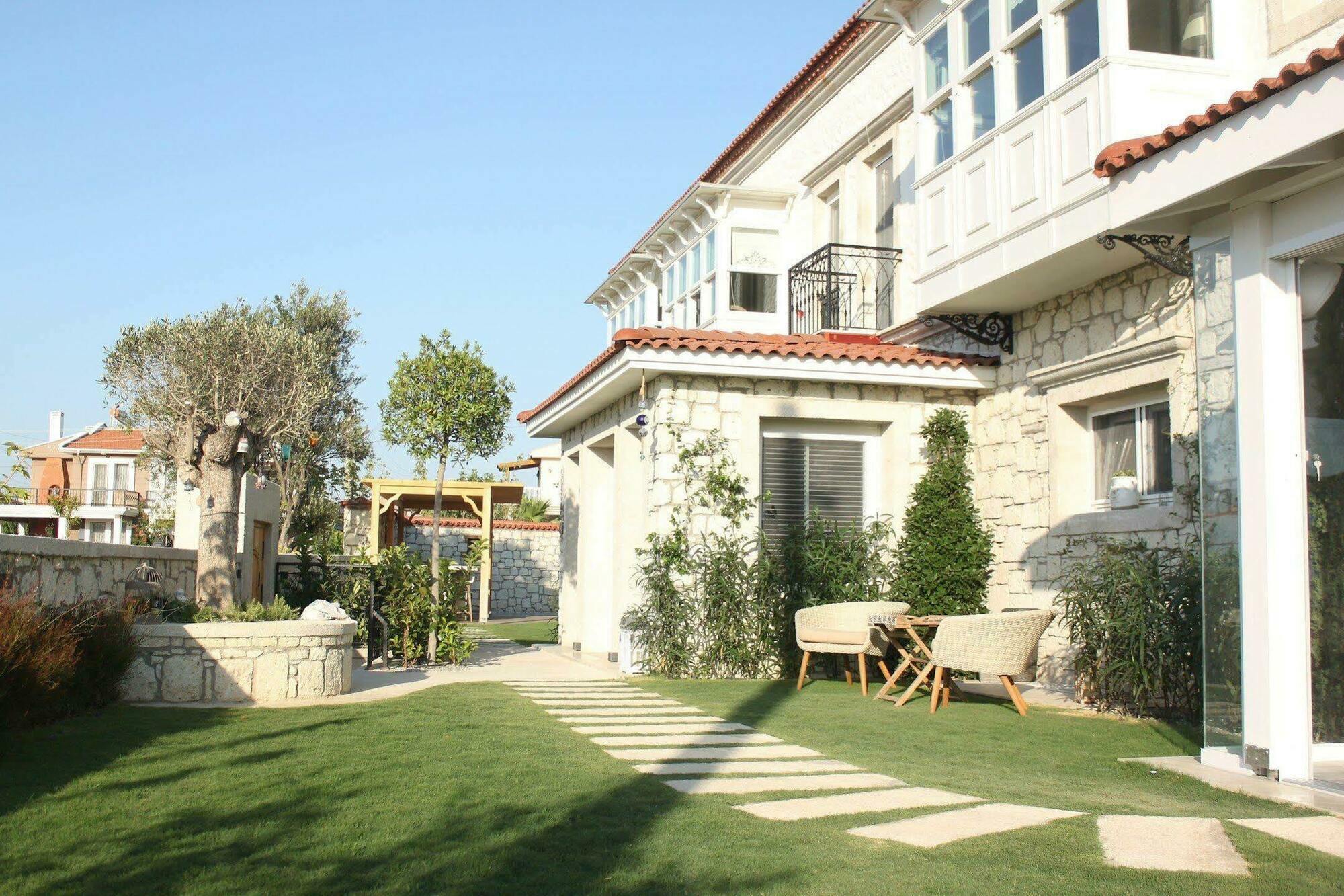 Eritrina Alacati Exterior photo